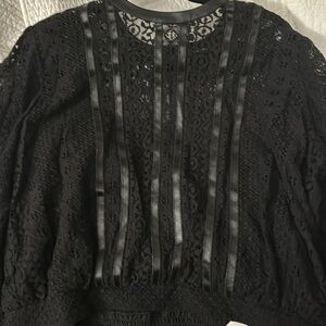 Beautiful lace Express top